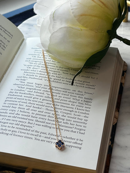 Dainty Gemstone Clover necklace