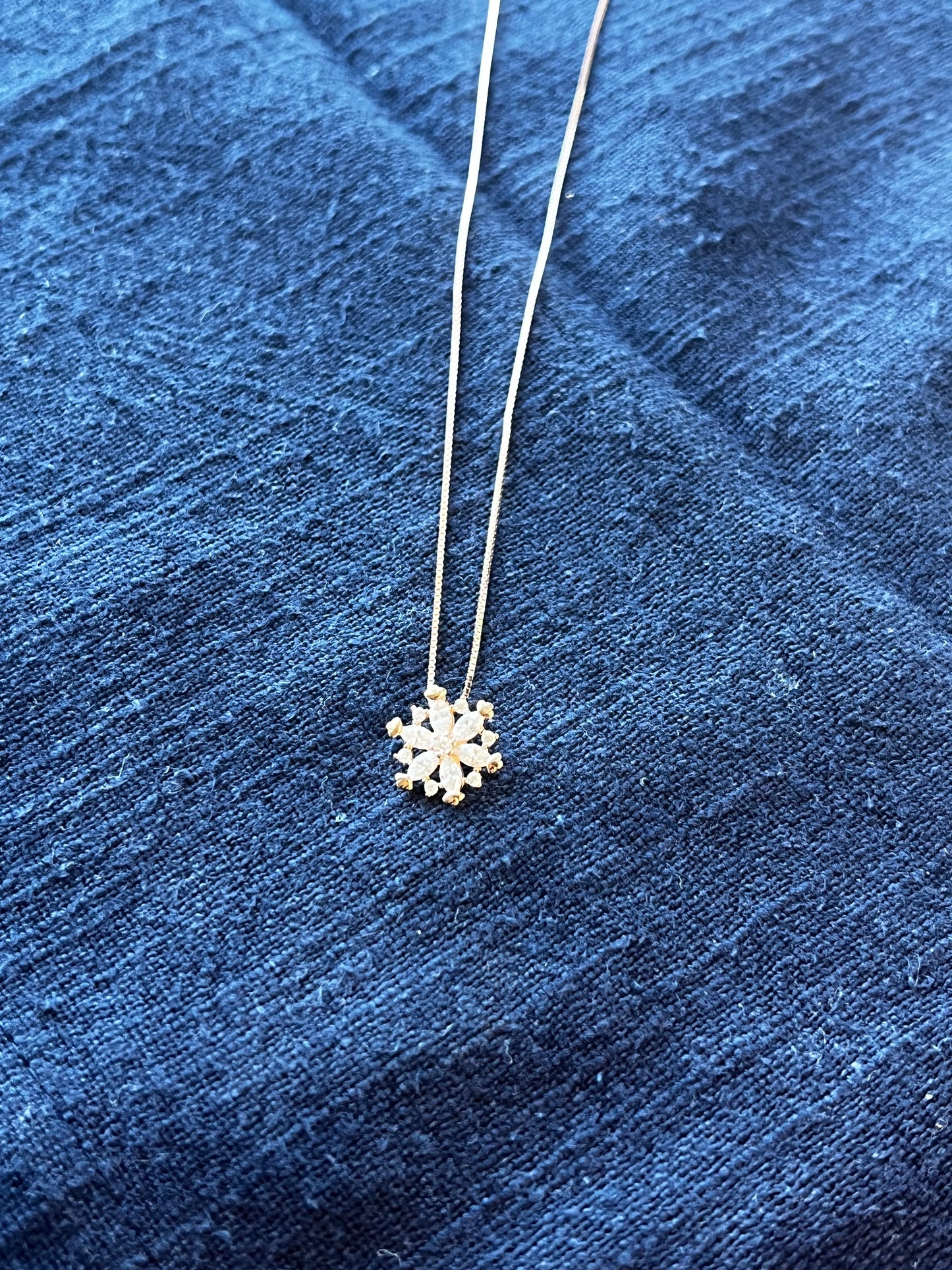 Snowflake necklace