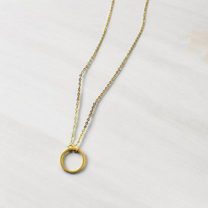 Dainty Circle Necklace