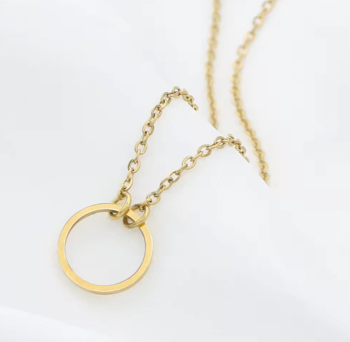 Dainty Circle Necklace